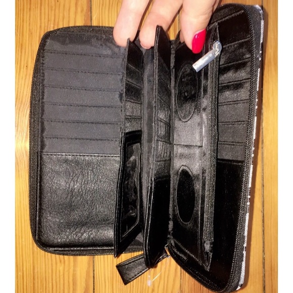 🖤👛Anna Martina Franco Compartment Wallet👛🖤 - Picture 2 of 4